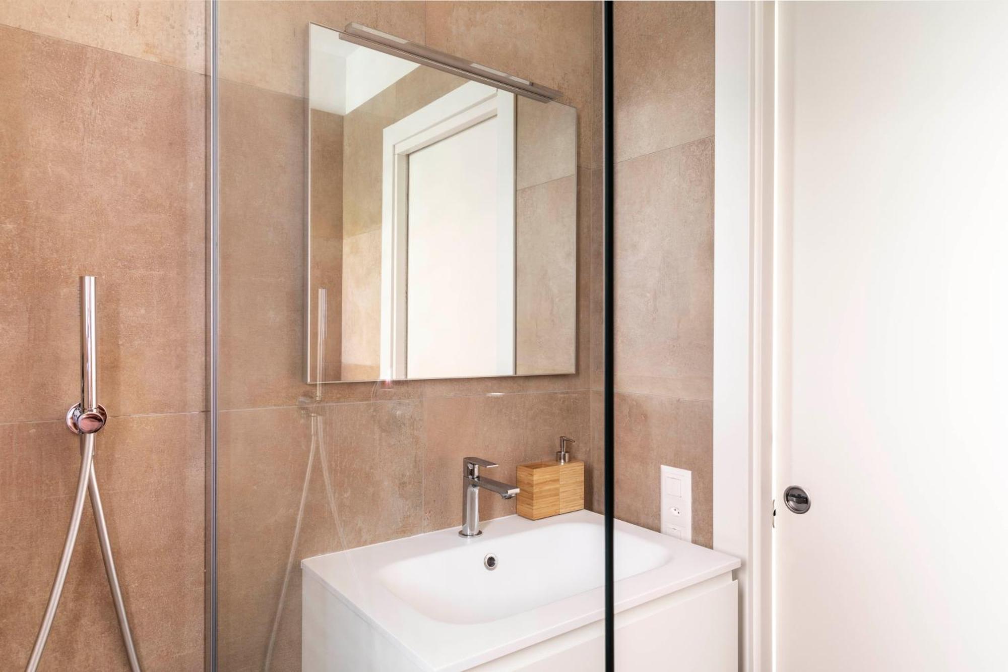 Regalia Suites - Free Parking Lugano Exterior foto