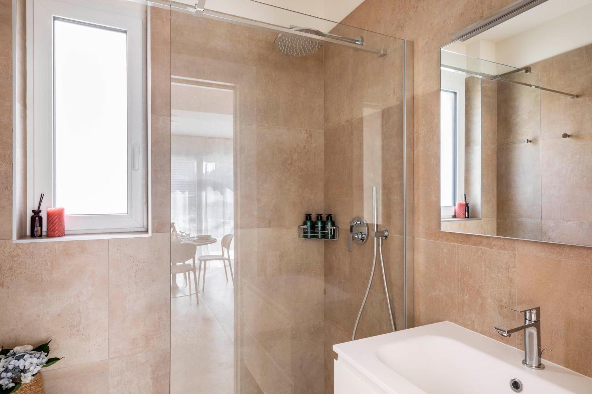 Regalia Suites - Free Parking Lugano Exterior foto