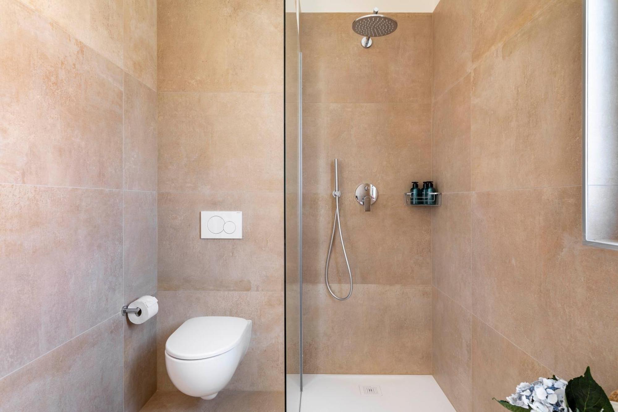 Regalia Suites - Free Parking Lugano Exterior foto